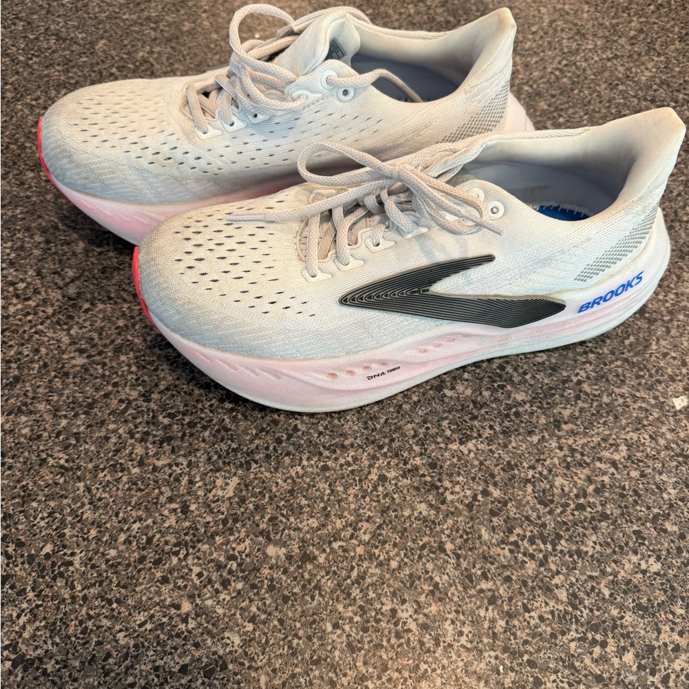 Brooks Women's Glycerin Max- White/Black/Diva Pink